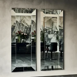 1. Design moderno ed elegante. 2. Vetro di qualità. 3. Facile da installare. 4. Ideale per aggiungere stile alla stanza. 5. Prodotto dal marchio Cattelan Regal.^Cattelan Italia Clearance