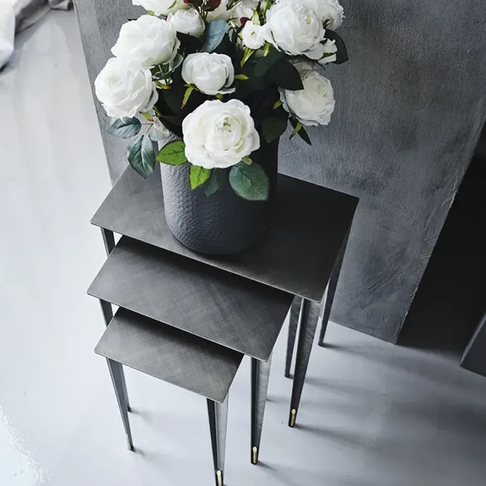 Hot 1. Design moderno ed elegante.2. Prezzo scontato.3. Facile da montare.4. Materiali di qualità.5. Garanzia di 2 anni. Tavolini