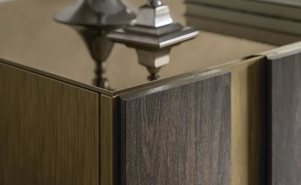 Cattelan Italia 1. Design moderno ed elegante. 2. Ampio spazio di archiviazione. 3. Facile da montare. 4. Prezzo Outlet. 5. Prodotto di qualità .- Madie