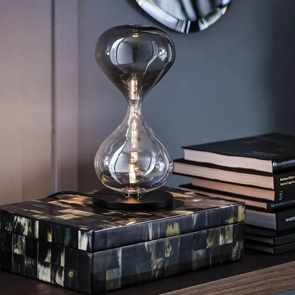 1. Design moderno ed elegante. 2. Cristallo di qualità. 3. Prezzo scontato. 4. Facile da installare. 5. Marca .^Cattelan Italia New