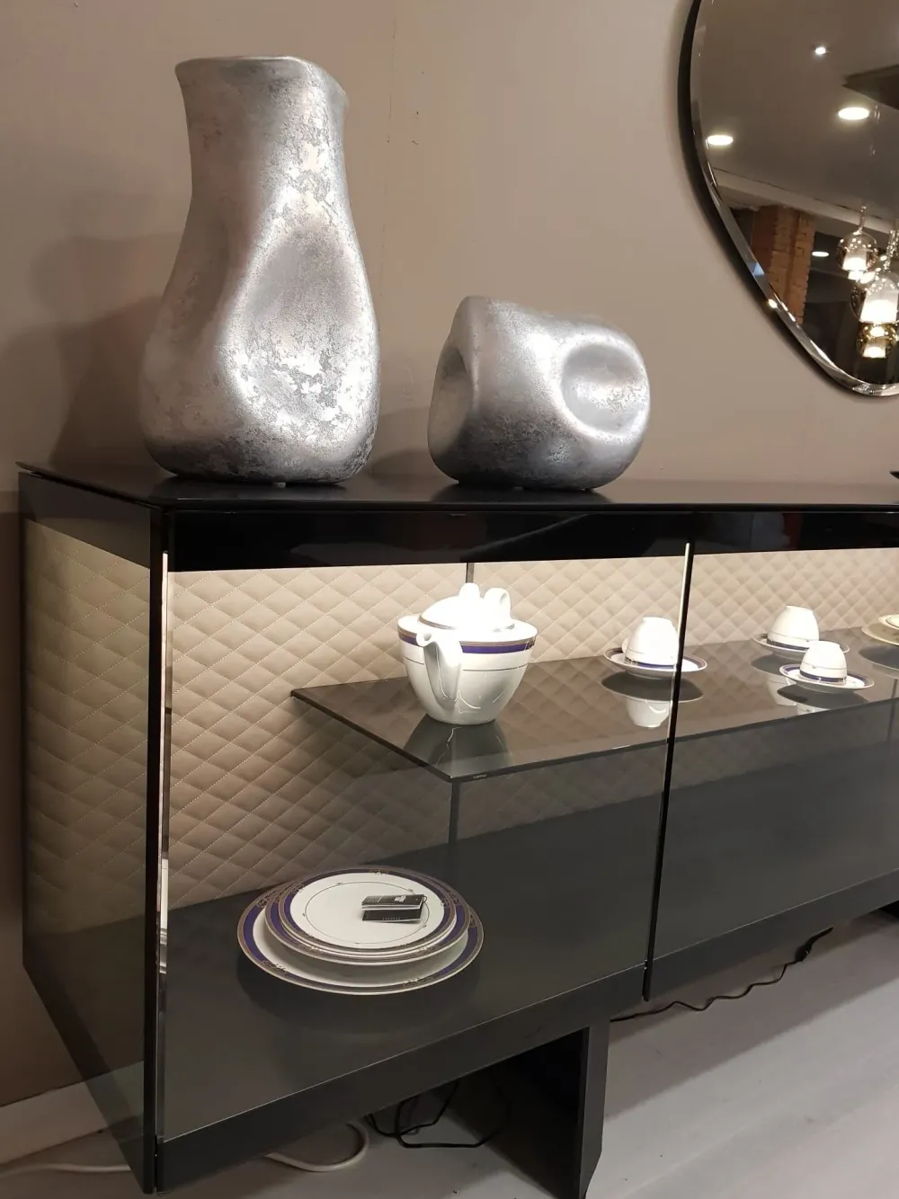 Cattelan Italia 1. Design moderno ed elegante. 2. Prezzo ribassato. 3. Facile da montare. 4. Materiali di qualità. 5. Garanzia di 2 anni.- Madie