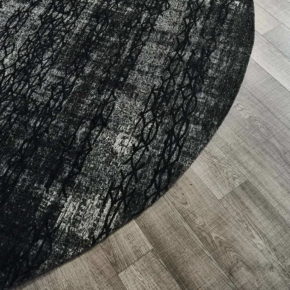 Cattelan Italia 1. Design moderno ed elegante. 2. Materiali di qualità. 3. Facile da pulire. 4. Prezzo scontato. 5. Garanzia di 2 anni.- Tappeti