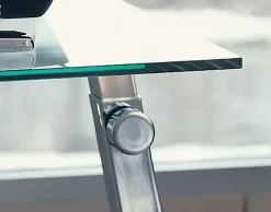 Cattelan Italia 1. Prezzi scontati.2. Design moderno ed elegante.3. Facile da montare.4. Materiali di qualità.5. Garanzia di 2 anni.- Tavoli