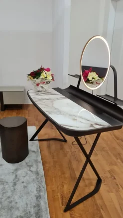 Discount 1. Prezzo outlet2. Marca 3. Design elegante in pelle4. Facile da installare5. Compatibile con tutti i dispositivi Consolle