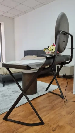 Discount 1. Prezzo outlet2. Marca 3. Design elegante in pelle4. Facile da installare5. Compatibile con tutti i dispositivi Consolle