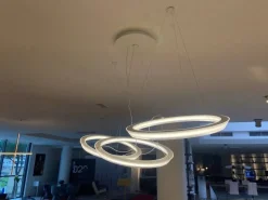 A sospensione Halo circular a prezzo Outlet^Collezione esclusiva Best