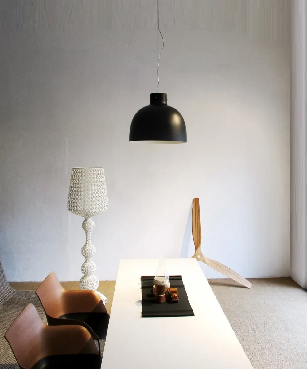 A sospensione Lampada a sospensione bellissima , Nero a prezzi convenienti^Kartell Sale