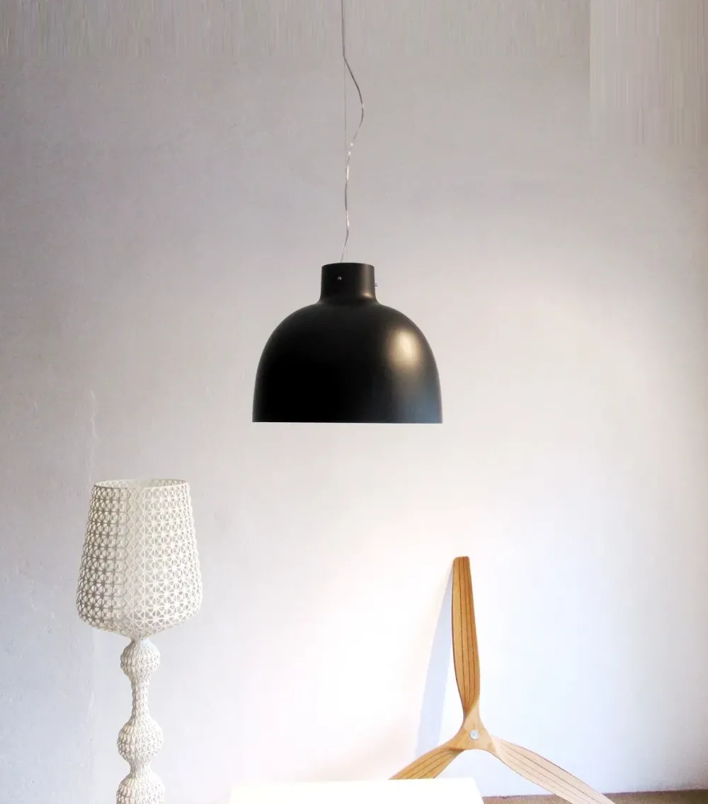 A sospensione Lampada a sospensione bellissima , Nero a prezzi convenienti^Kartell Sale