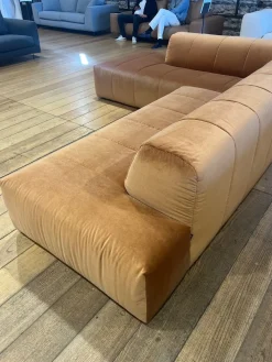 Outlet Angolare Pantheon ad un prezzo imperdibile Divani