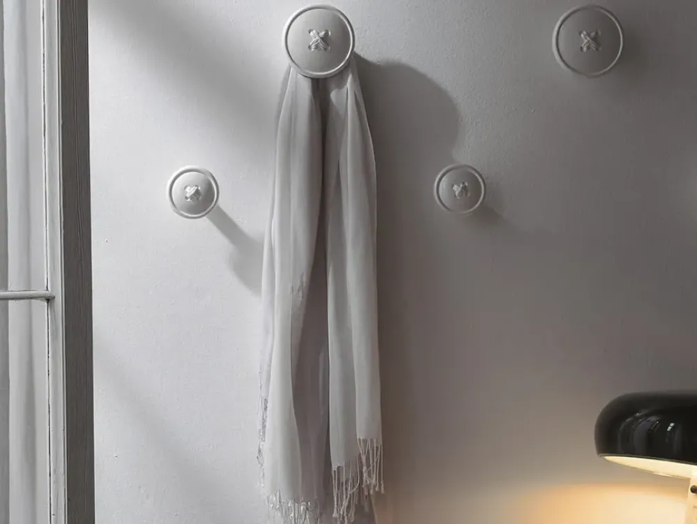 Online Appendiabiti Cattelan Bottone in laccato opaco a prezzo scontato Appendiabiti