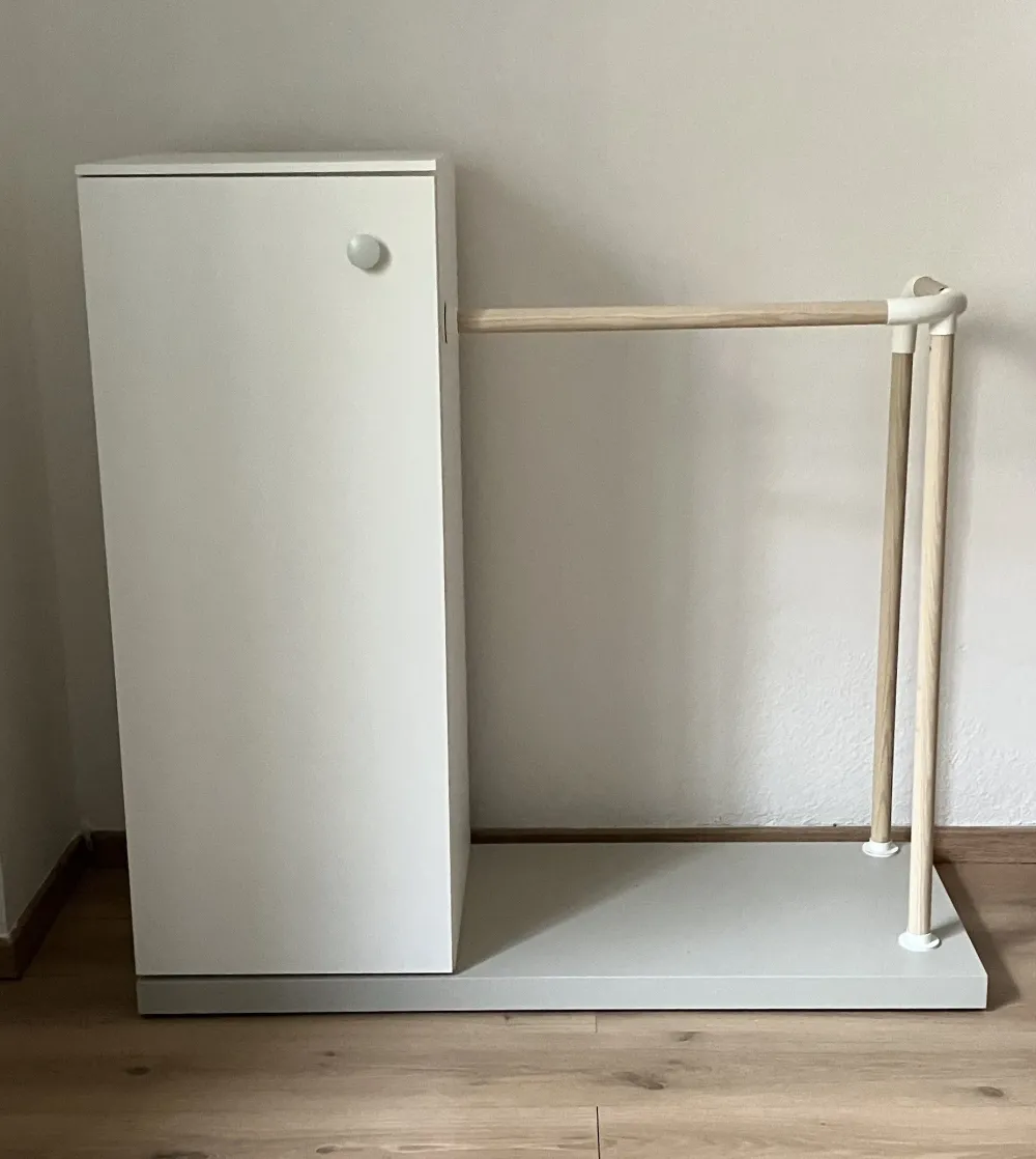 Nidi Appendiabiti design Appendiabiti con mobiletto a prezzi outlet- Appendiabiti