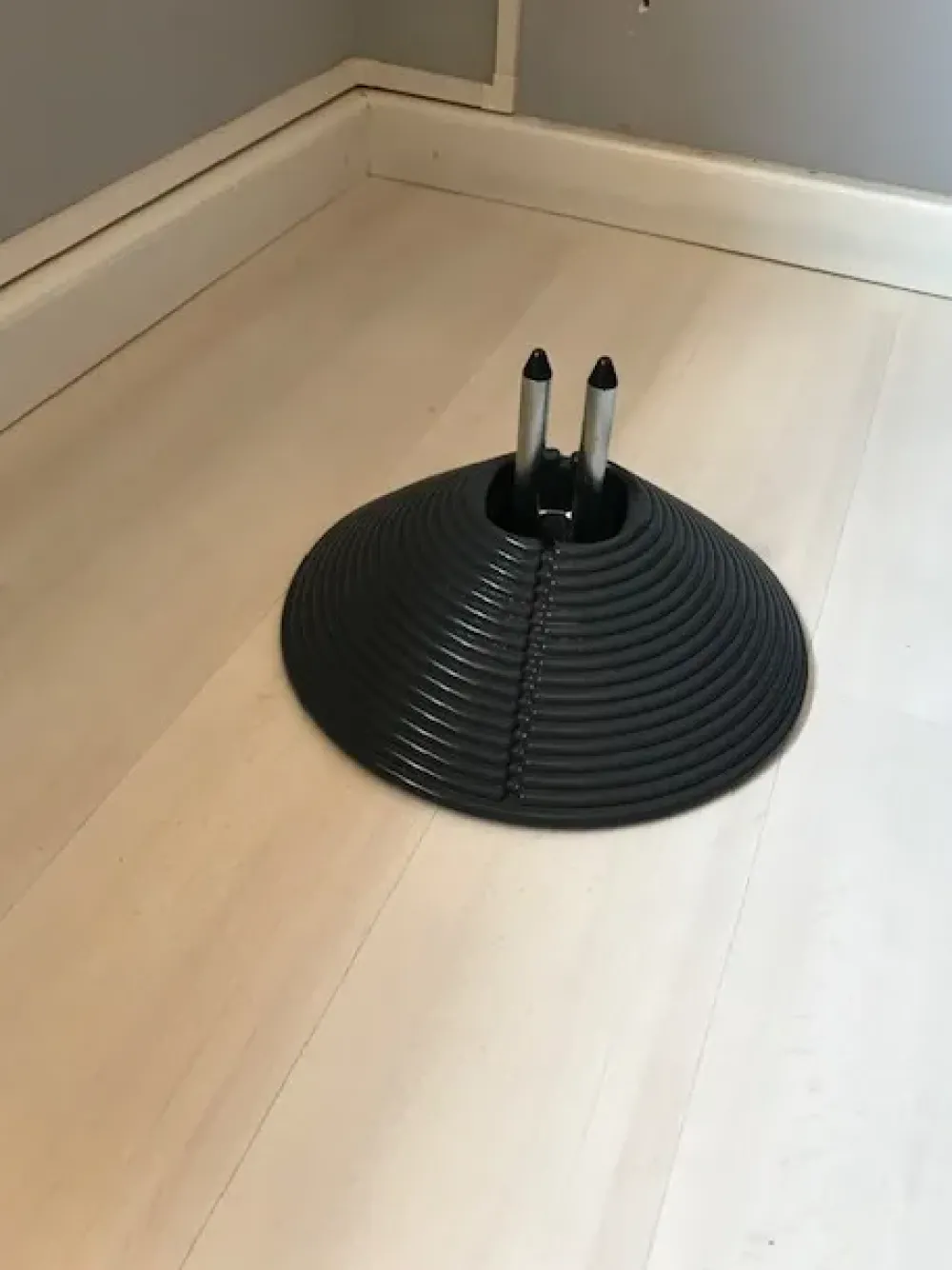 Appendiabiti Dilemma in metallo in Offerta Outlet^Artigianale Online