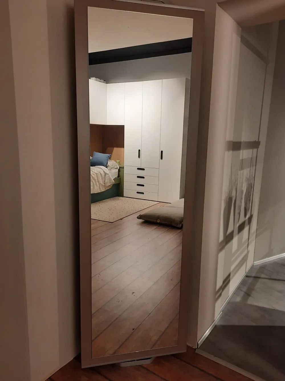 Maconi Appendiabiti modello Twister a prezzo scontato- Appendiabiti