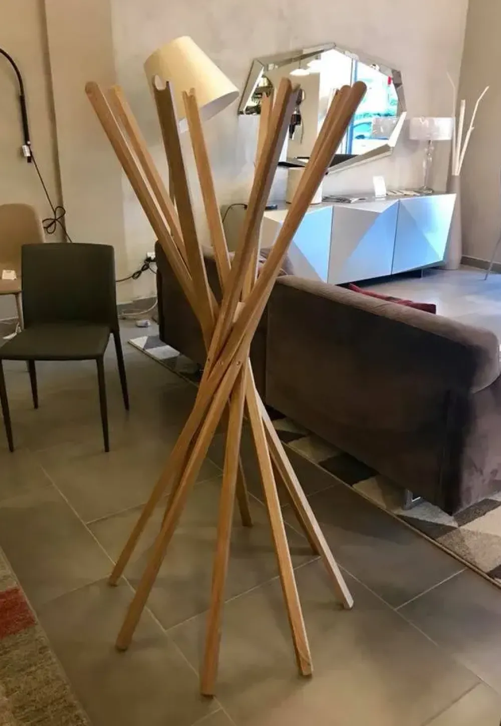 Appendiabiti modello sciangai rovere naturale a prezzo ribassato^Zanotta