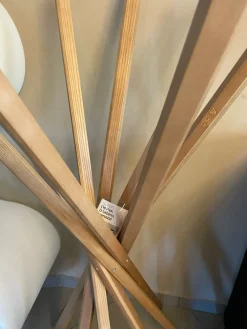 Appendiabiti modello sciangai rovere naturale   a prezzo ribassato^Zanotta