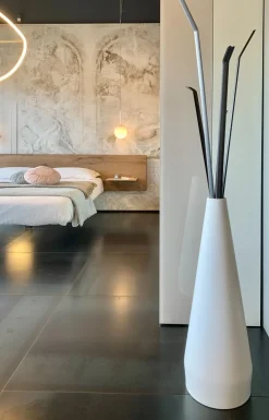 Bonaldo Appendiabiti moderno Kadou a prezzi outlet- Appendiabiti