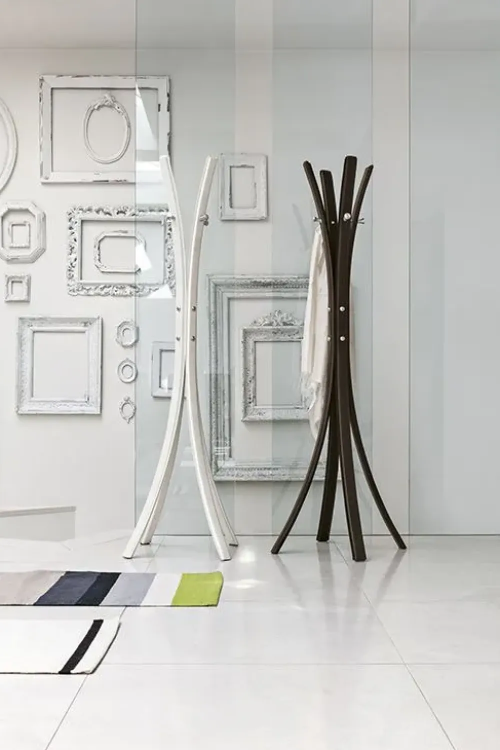 Sale Appendiabiti modello Stick a prezzo scontato Appendiabiti