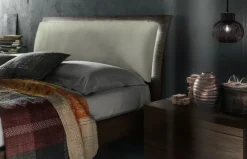 Approfitta dello sconto 30% sul letto Parentesi con testiera imbottita di^Santalucia Outlet