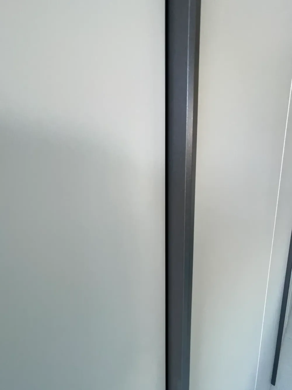 Outlet Armadio Amalfi realizzato in laccato opaco di scontato -22% Armadi