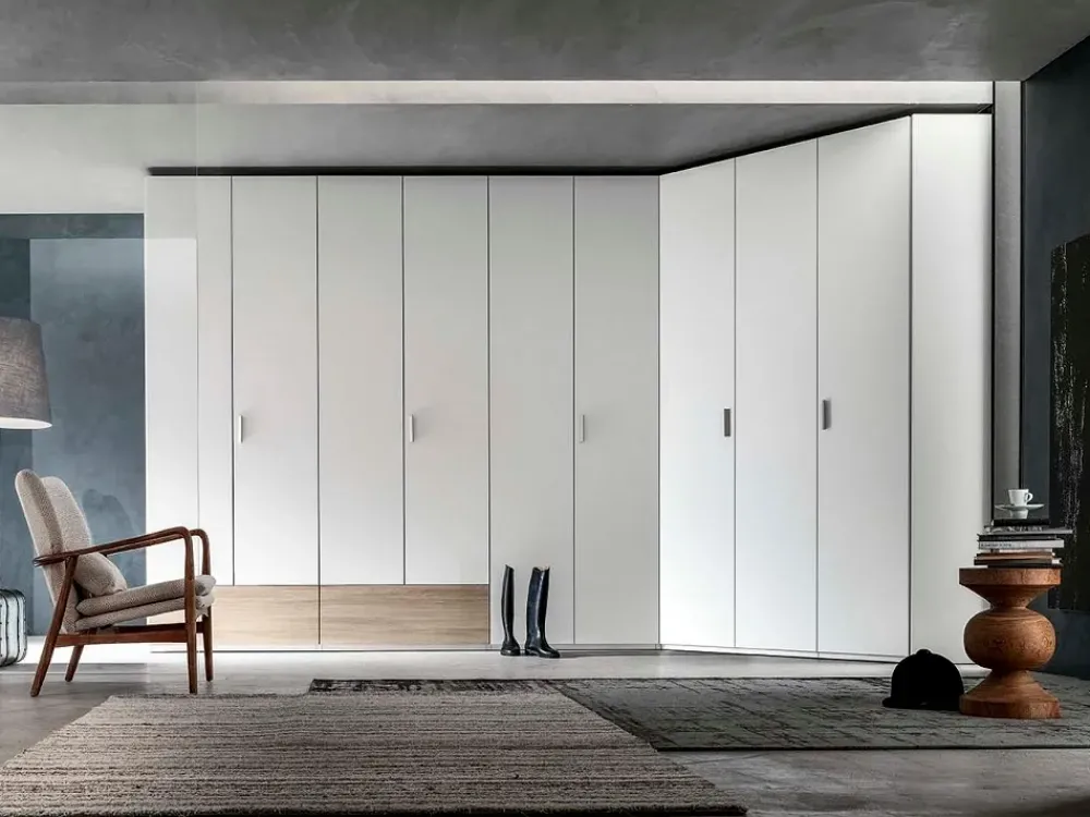 Giessegi Armadio ante battenti in laccato lucido Armadio mod.uno di con cabina-spogliatoio lacc.lucido bianco in promo-sconto 30% di- Armadi