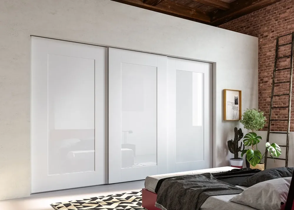 Armadio ante scorrevoli in laccato lucido Armadio scorrev.mod.windows di in promo-sconto del 50% scontato^Giessegi Clearance