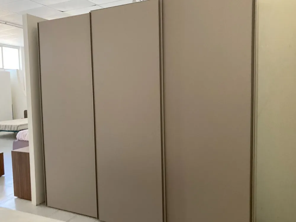 Siloma Armadio ante scorrevoli in laminato opaco Gola di- Armadi