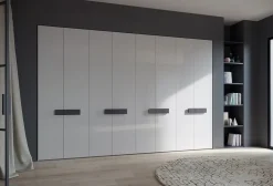 Giessegi Armadio Armadio a 8 ante laccato lucido bianco di scontato del 40% con ante battenti SCONTATO 40%- Armadi