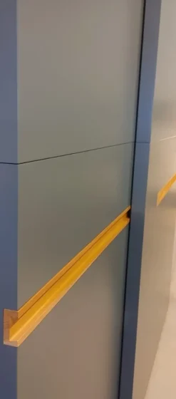 Moretti Compact Camerette Armadio Armadio solano scorrevole di Moretti compact A PREZZO SCONTATO 30%- Armadi