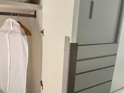 Hot Armadio Armadio tratto di A PREZZO SCONTATO 25% Armadi