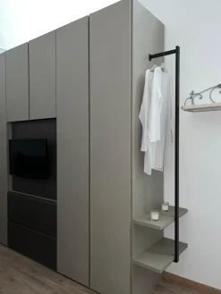 Outlet Armadio Armadio visual  realizzato in laminato materico di scontato -36% Armadi