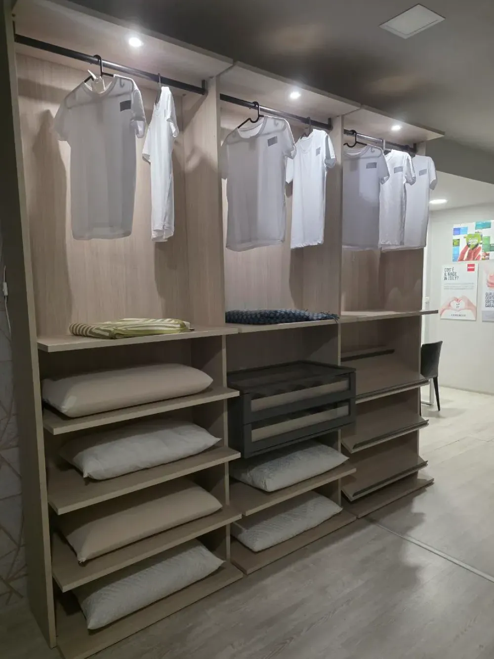 Armadio Cabina armadio golf pronta consegna a senza ante in Offerta Outlet^Colombini Casa Sale