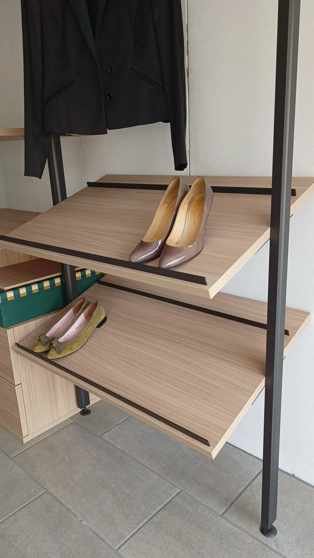 New Armadio cabina armadio in laminato materico Vertical di Armadi