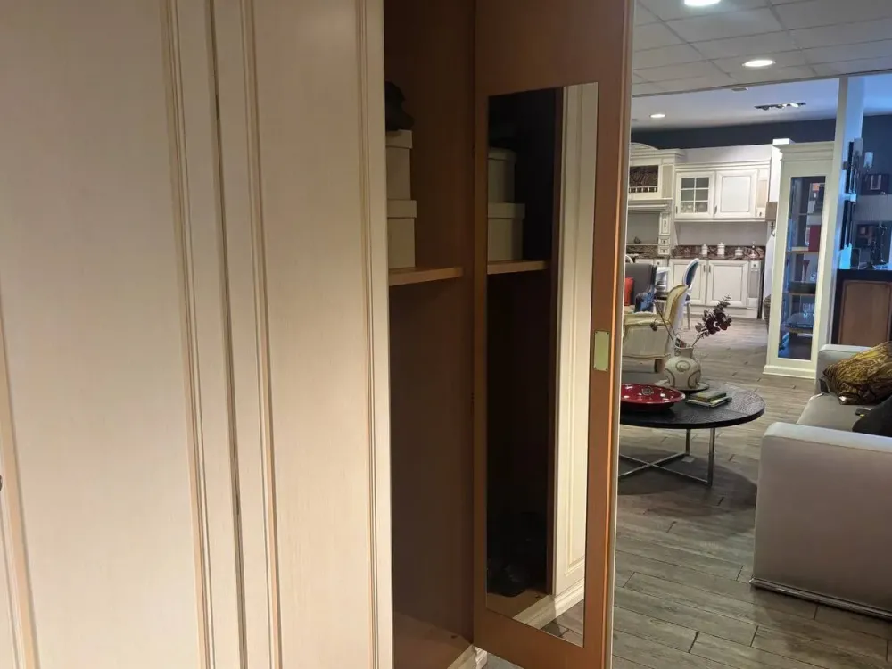 Best Armadio classico Armadio di a PREZZO OUTLET -40% Armadi