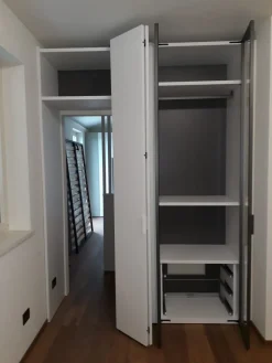 Caccaro Armadio con ante a soffietto a prezzo scontato modello Core di- Armadi