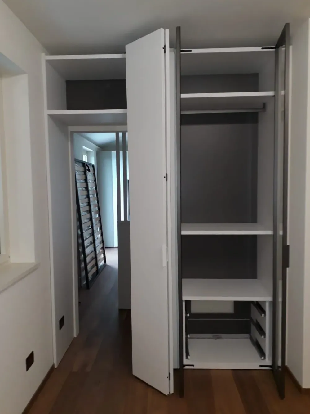 Caccaro Armadio con ante a soffietto a prezzo scontato modello Core di- Armadi