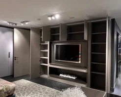 Hot Armadio con ante battenti a prezzo scontato modello Dress code di Armadi