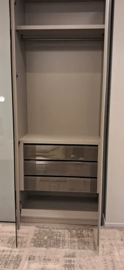 Lago Armadio con ante battenti a prezzo scontato modello Armadio now di- Armadi