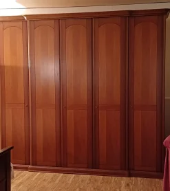 Outlet Armadio con ante battenti a prezzo scontato modello Roma di Armadi