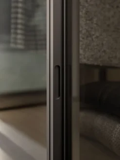 Orme Armadio con ante battenti moderno Armadio skeletro con ante glass night 15 a prezzo ribassato- Armadi