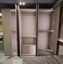 Armadio con ante battenti moderno Leila a prezzo scontato^Tomasella Discount