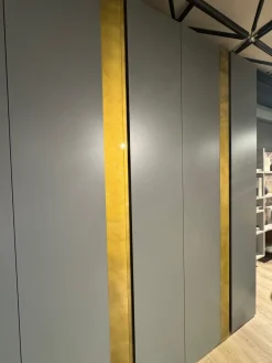 Outlet Armadio con ante battenti modello Groove scontato del 58% Armadi