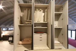 Tomasella Armadio con ante battenti a prezzo scontato modello Smart di- Armadi