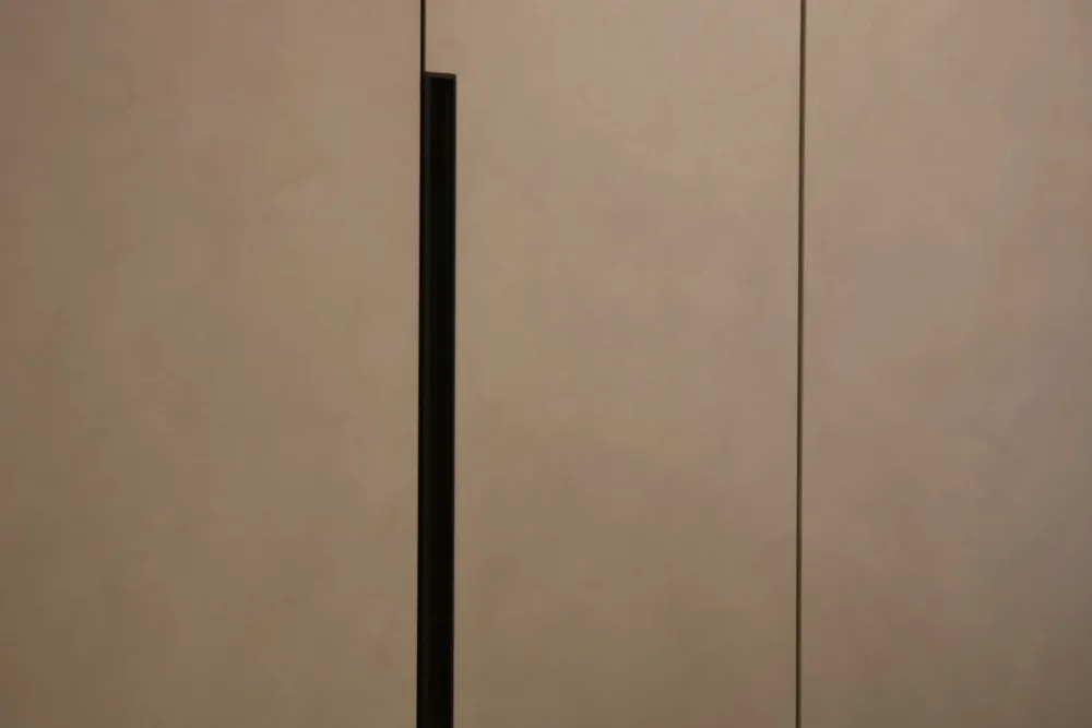 Tomasella Armadio con ante battenti a prezzo scontato modello Smart di- Armadi