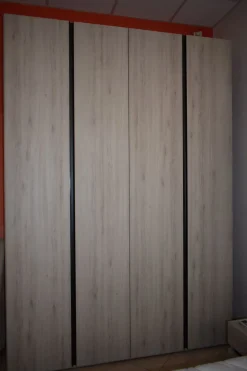 Armadio con ante battenti a prezzo scontato modello Power zg di^ZG Mobili