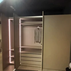 Online Armadio con ante battenti moderno Armadio sinua combinato a prezzo scontato Armadi