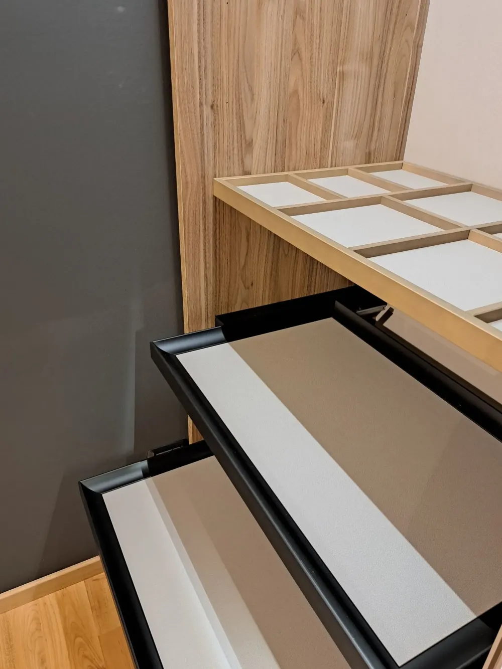 Febal Armadio con ante scorrevoli moderno Halley a prezzo ribassato- Armadi