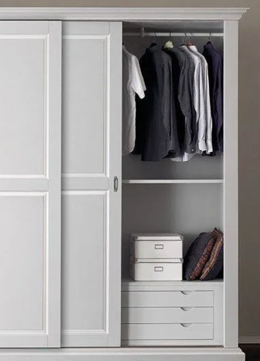 Armadio con ante scorrevoli a prezzo scontato modello Armadio 2 porte scorrevoli di^Collezione esclusiva Discount