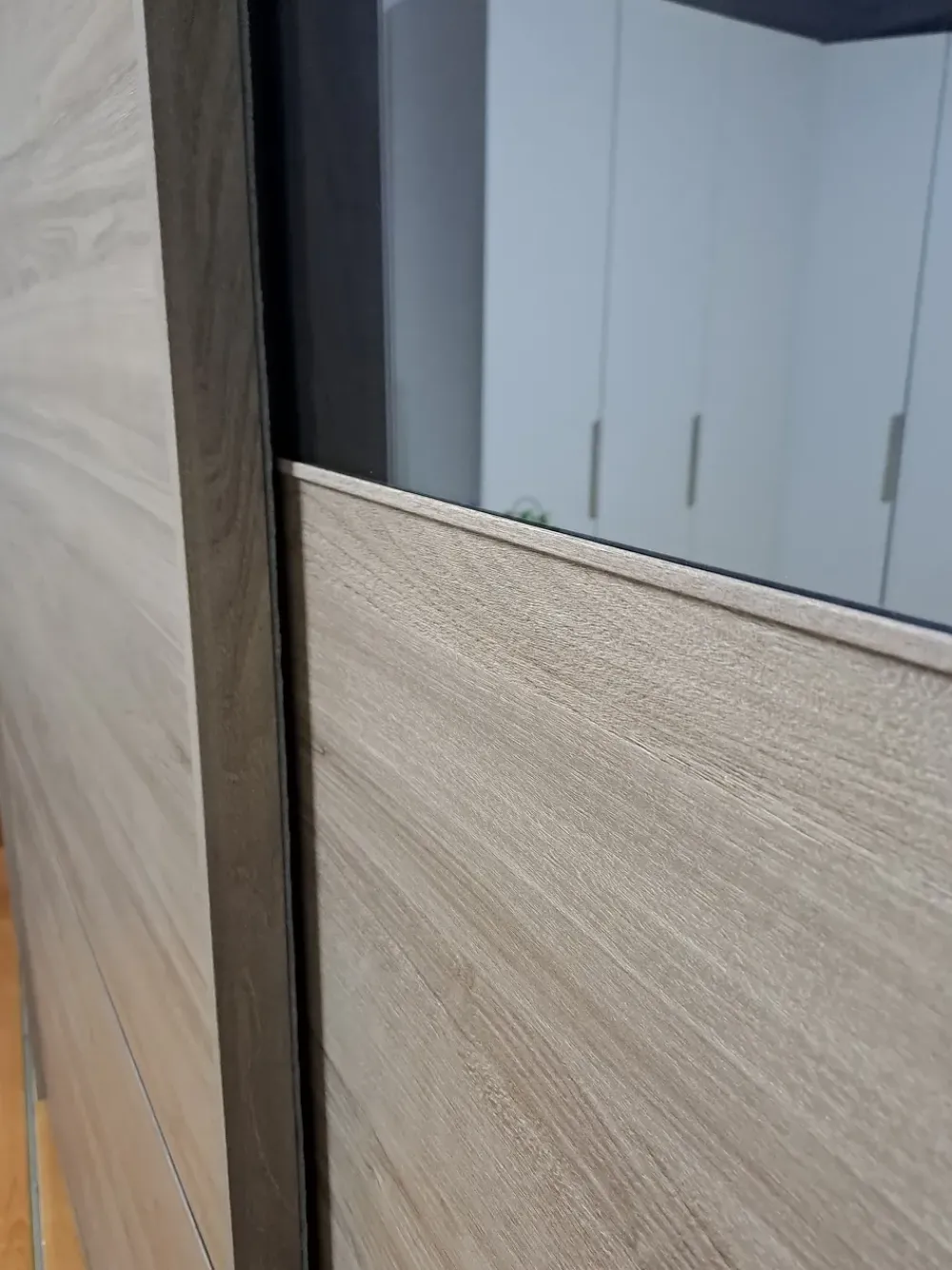 Armadio con ante scorrevoli modello Cube scontato del 39%^Giessegi Online