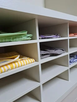 Armadio con ante scorrevoli modello Cube scontato del 39%^Giessegi Online