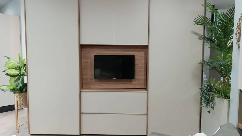 Online Armadio con ante scorrevoli modello Scorrevolo scontato del 50% Armadi